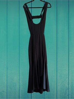 Maebe Black Sleeveless Scoop Back Maxi Dress, bery sexy sz. M